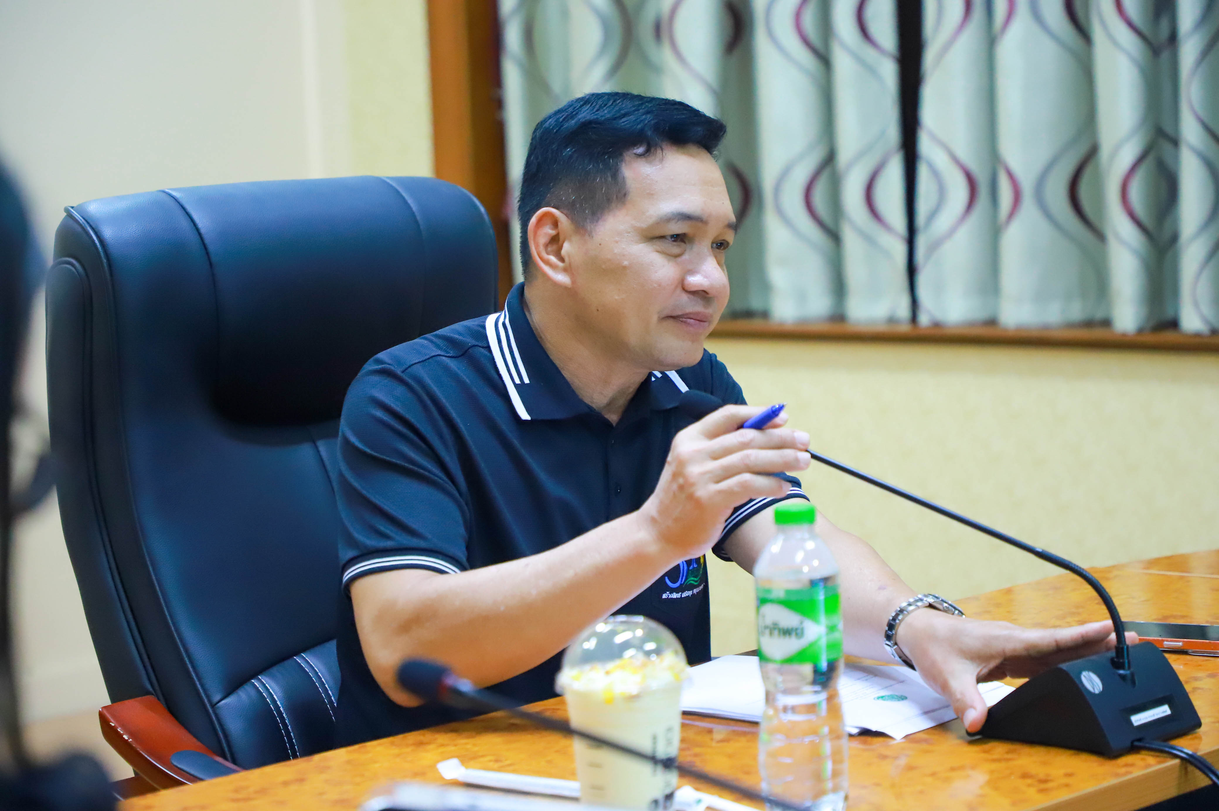 title - สบท. ประชุมคณะทำงานร่างตัวชี้วัดการประเมินผลการดำเนินงานของกองทุนการปฏิรูปที่ดินเพื่อเกษตรกรรม ประจำปีบัญชี 2570 ครั้งที่ 1/2569